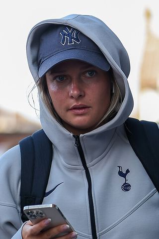 Photo of Olivia Holdt